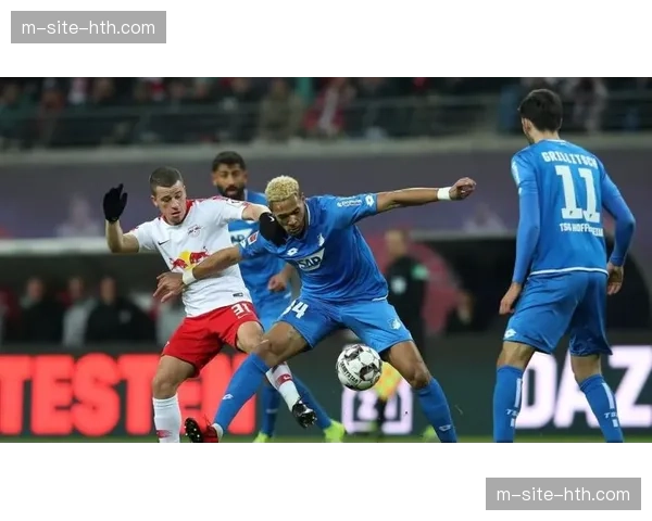 霍芬海姆普罗梅尔中场调度受阻 莱比锡前场压迫限制出球线路 霍芬海姆普罗梅尔中场调度受阻 莱比锡前场压迫限制出球线路